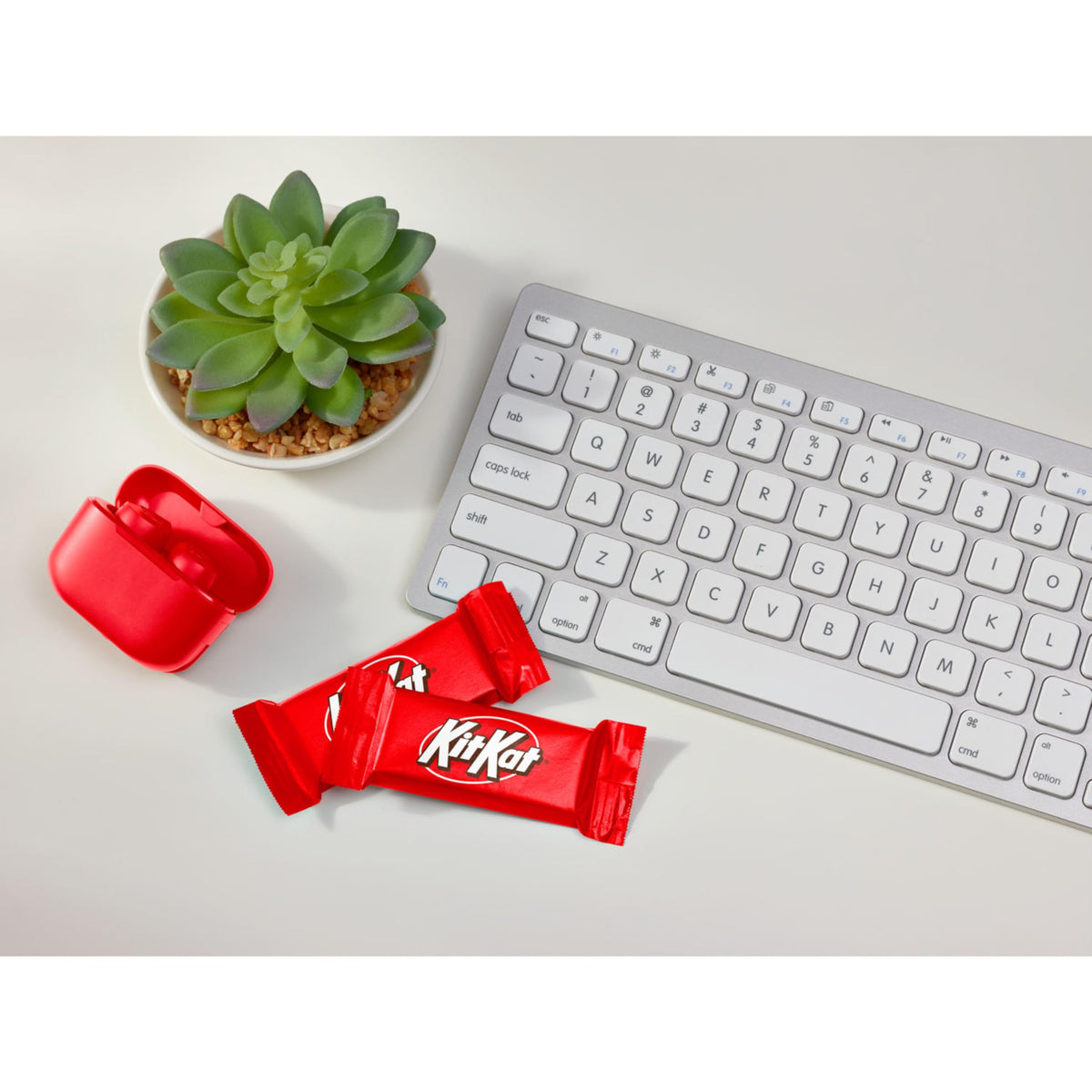 Kit Kat Chocolate Candy HEC07668, 20.1 Ounce – view 3