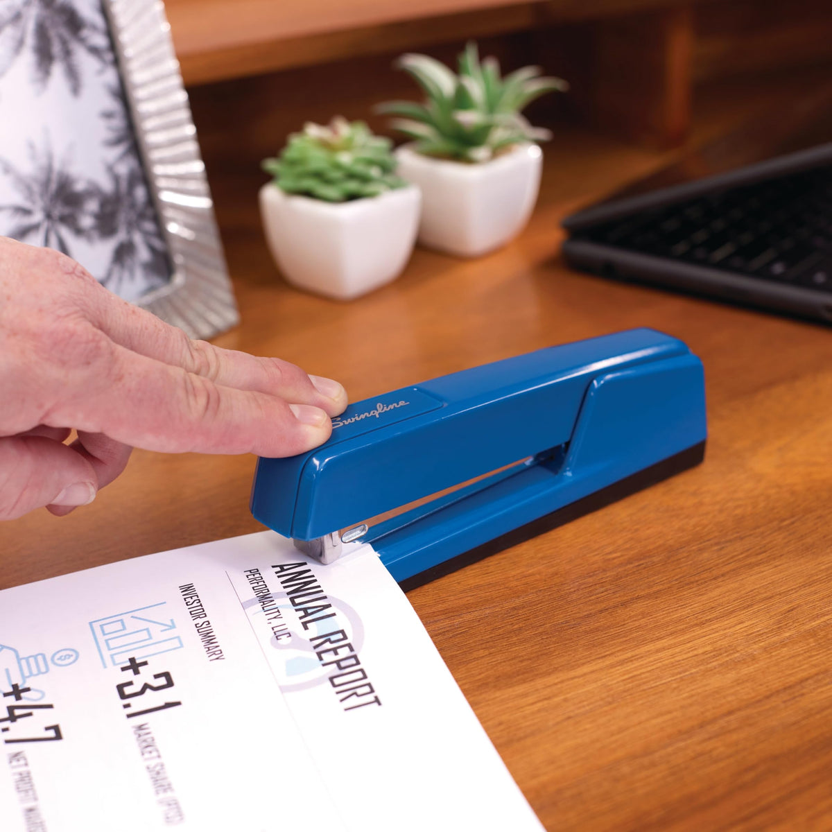 Swingline Stapler 74724, 1 Count, 2020 Count – view 3