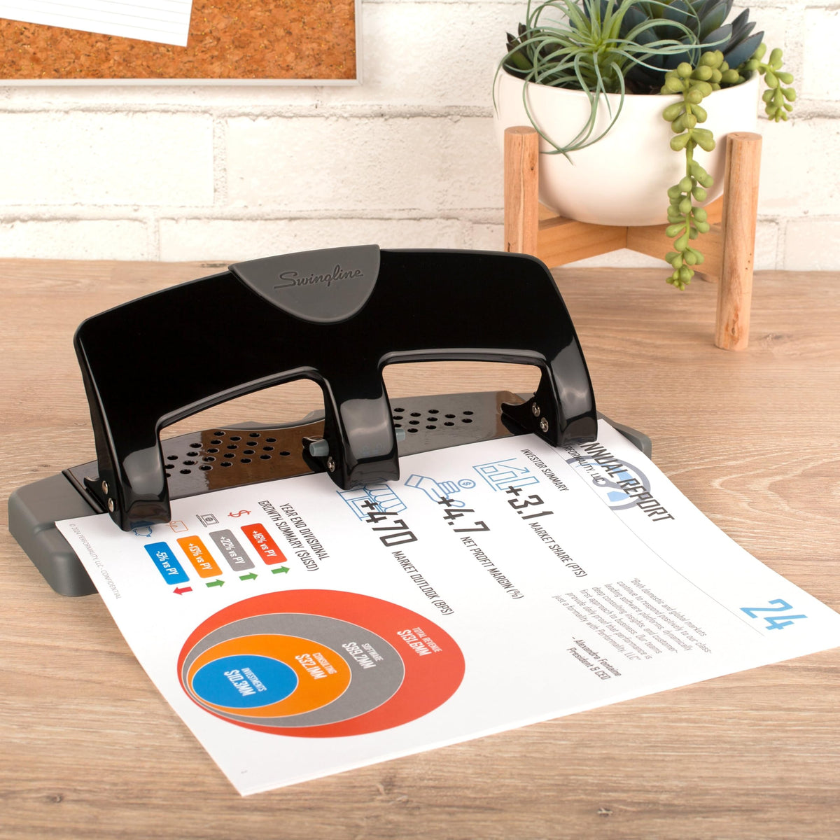 Mead Hole Punch 74133, 3 Hole Punch – view 2