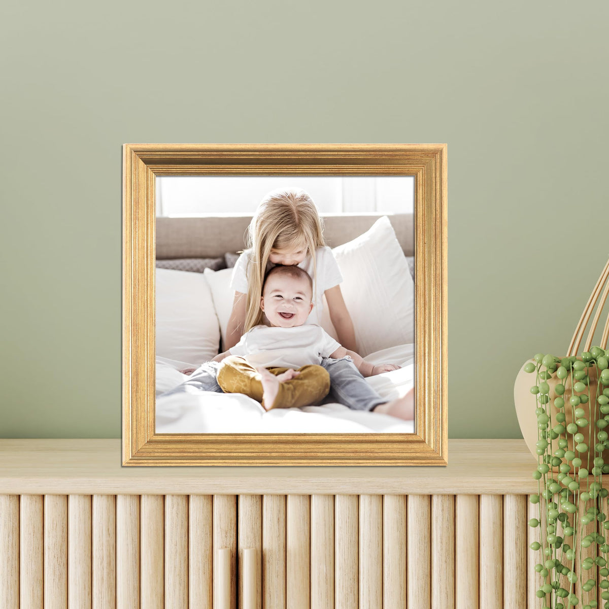 Lawrence Frames Picture Frame 536288, 8 x 8 in – view 3