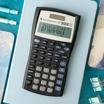 Texas Instruments Calculator 30XIIS/FC, Small – view 3